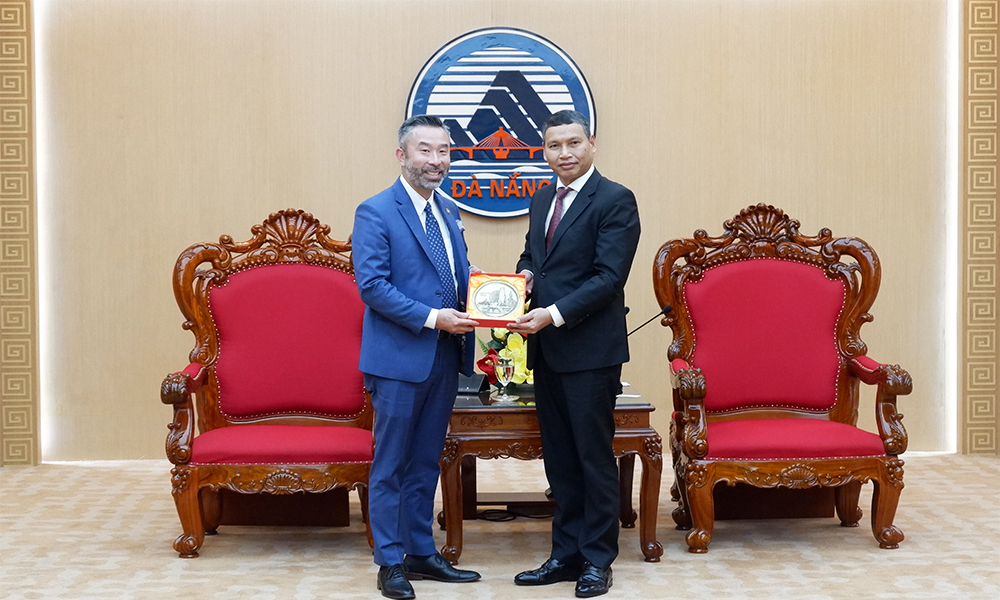 Strengthening the bond of friendship and cooperation between Da Nang and the state of Oregon, USA