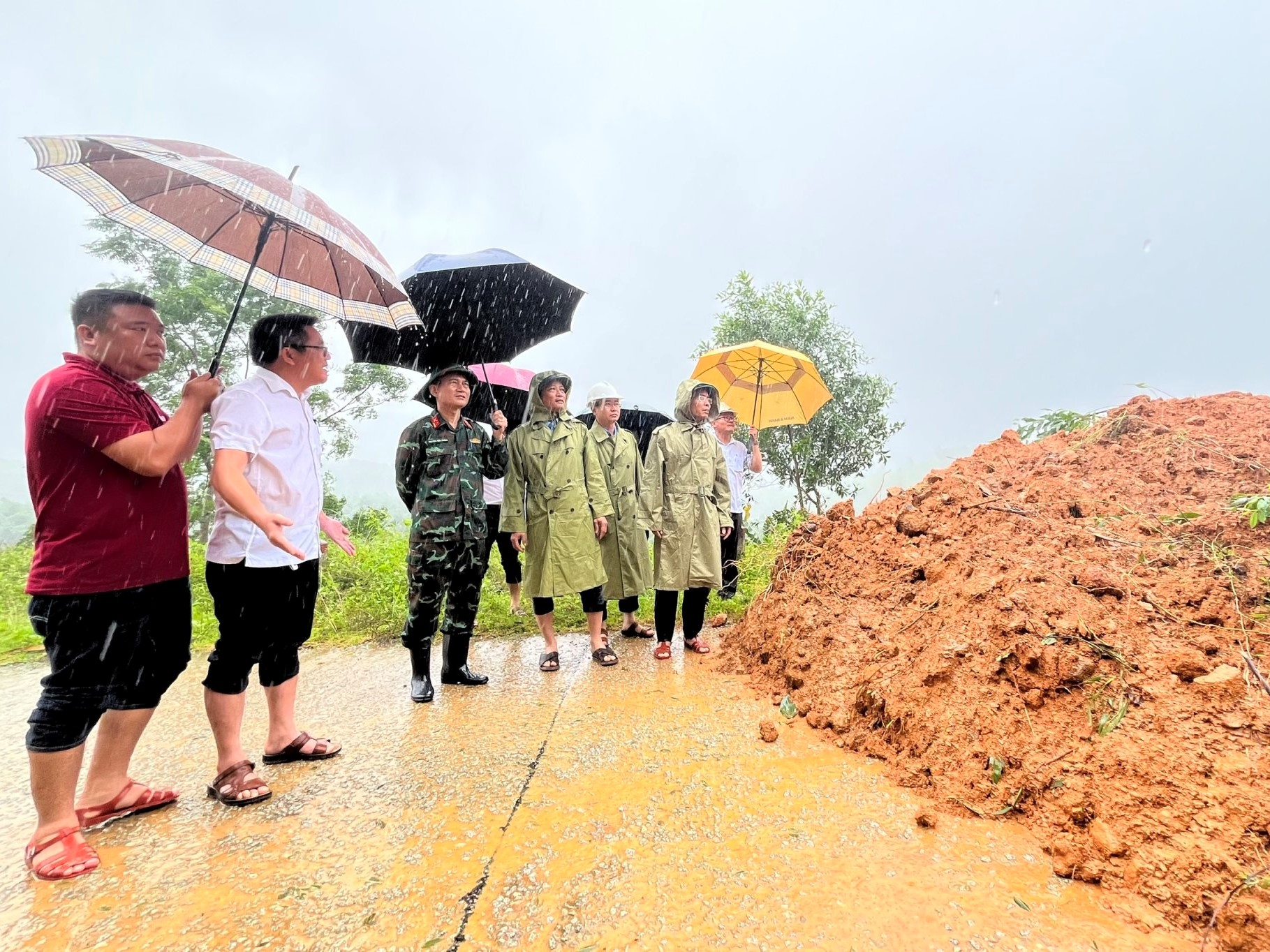 Video - Thực hiện các giải pháp toàn diện, ứng phó lâu dài với sạt lở