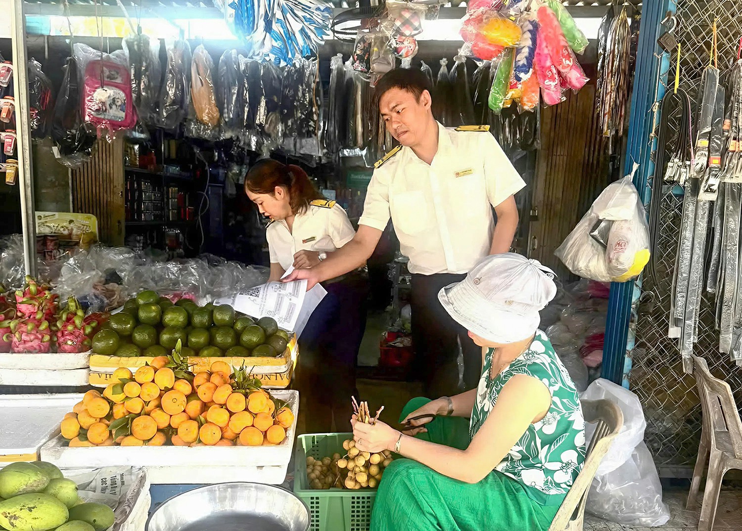 Thông qua Luật Thuế thu nhập cá nhân (sửa đổi): Hộ kinh doanh thu dưới 500 triệu đồng/năm được miễn thuế